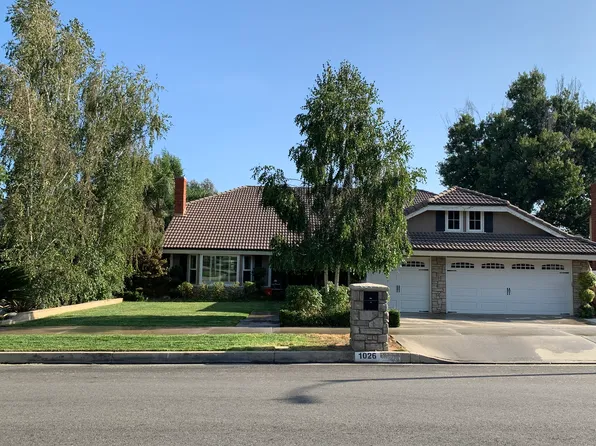 1026 W 22nd St, Upland, CA 91784