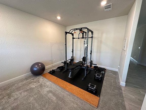 5th image of 2419 W Heather Ln