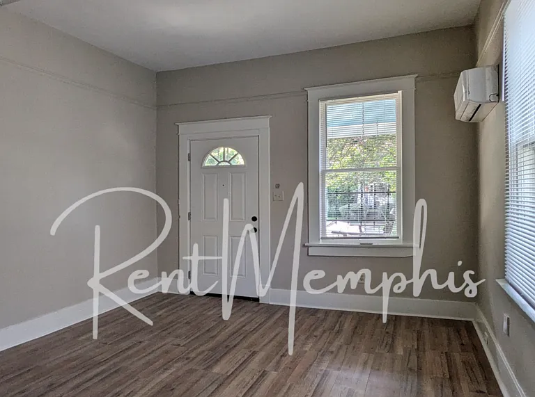 997 Meda St — Photo 1