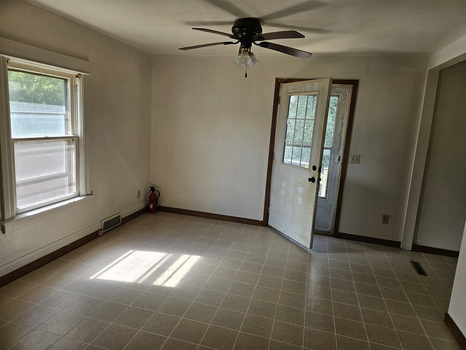 1 bed, 500 sqft, $800 — Photo 3