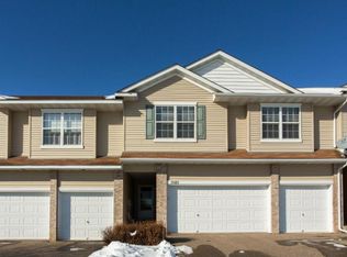 7085 Sterling Dr, Rockford, MN 55373