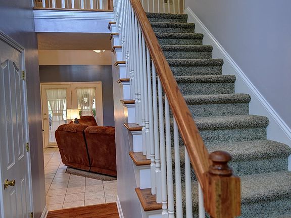 4th image of 205 Wyndham Ct