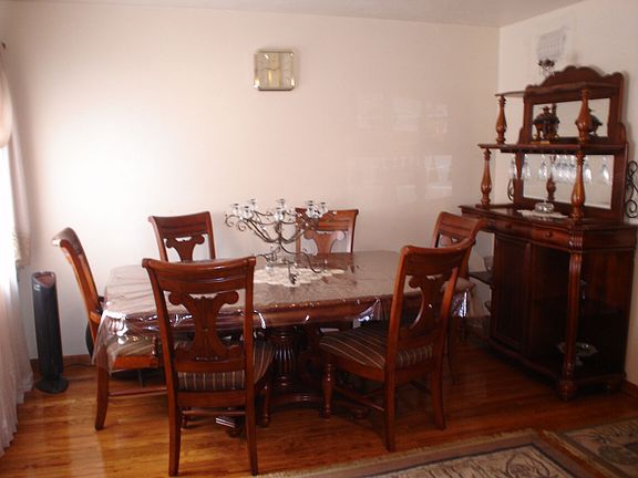 2nd image of 3904 Stickney Ave