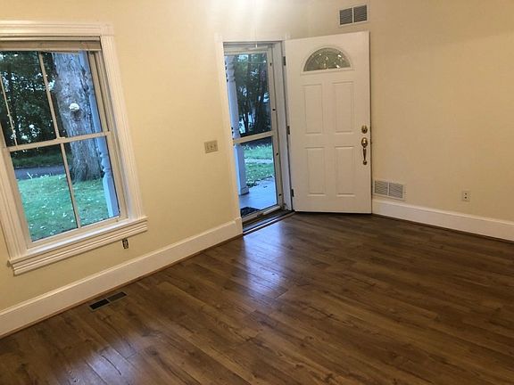3rd image of 89 Hillside Ave Floor 1