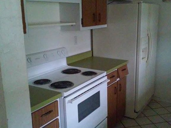 4th image of 1973 E Chapel Dr