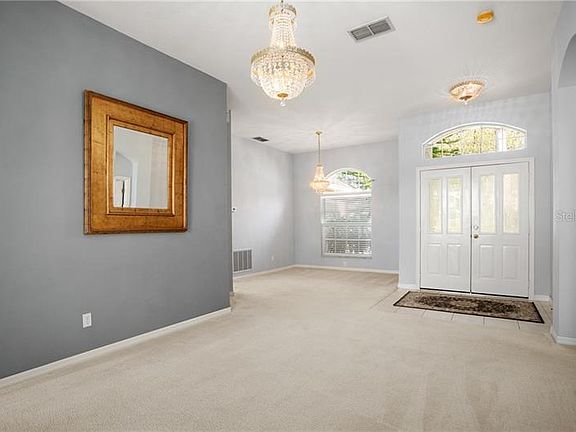 3rd image of 986 Kersfield Cir