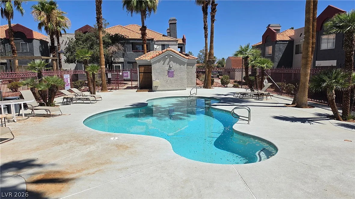 1 bed, 1.0 bath, 730 sqft, $1,027 — Photo 3