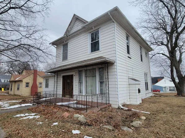 603 9th St, Pawnee City, NE 68420