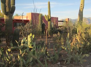 3650 W Hills Of Gold Dr, Tucson, AZ 85745