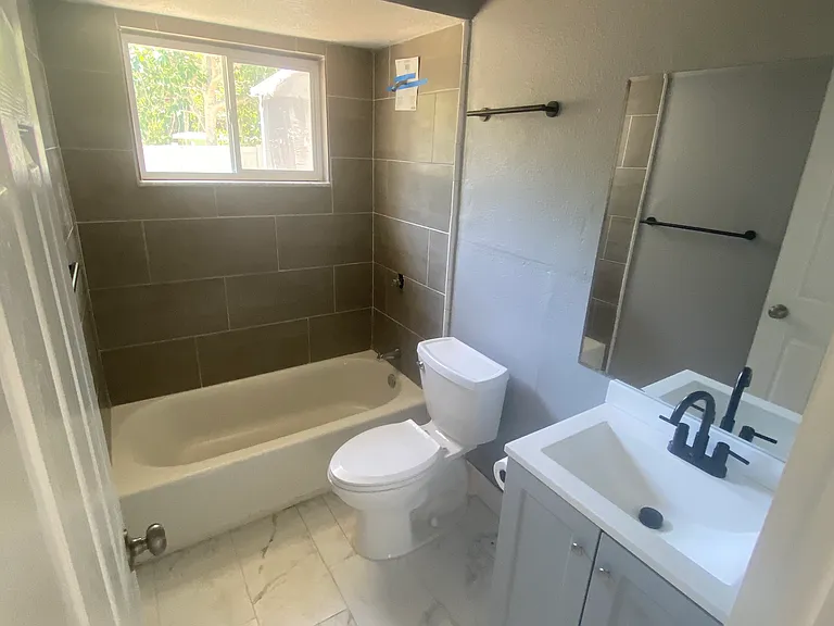 4484 Parmely St — Photo 4