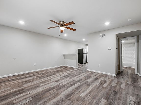 5th image of 653 N Henry Hynds Expy #10