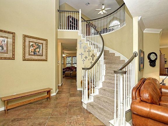 2nd image of 6544 Clairmont Dr