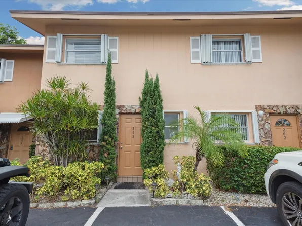 450 SE 7th Street #203, Dania Beach, FL 33004
