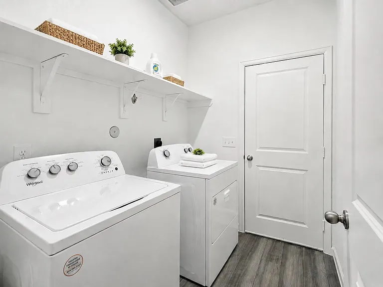 5830 Capri Forest Dr — Photo 20