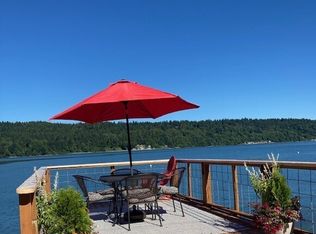 27728 Manzanita Beach Rd SW, Vashon, WA 98070