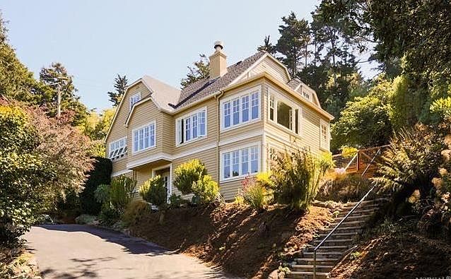 View of home from the bend of driveway.