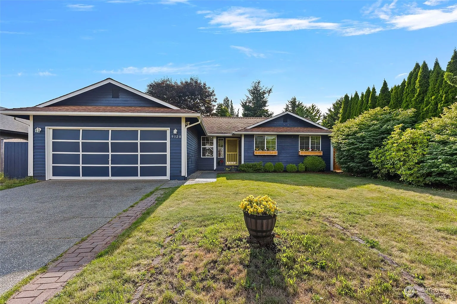 9128 62nd Drive NE photo 1