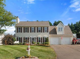 5545 Woodspring Dr, Winston Salem, NC 27106