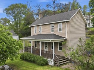 135 High St, Imperial, PA 15126