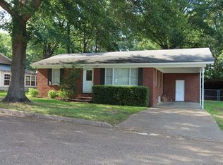 612 Chickasaw Dr, Grenada, MS 38901