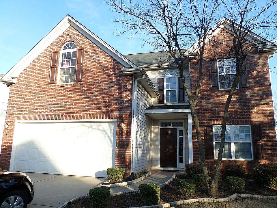 Brick Front 4BR 2,5 Bath'