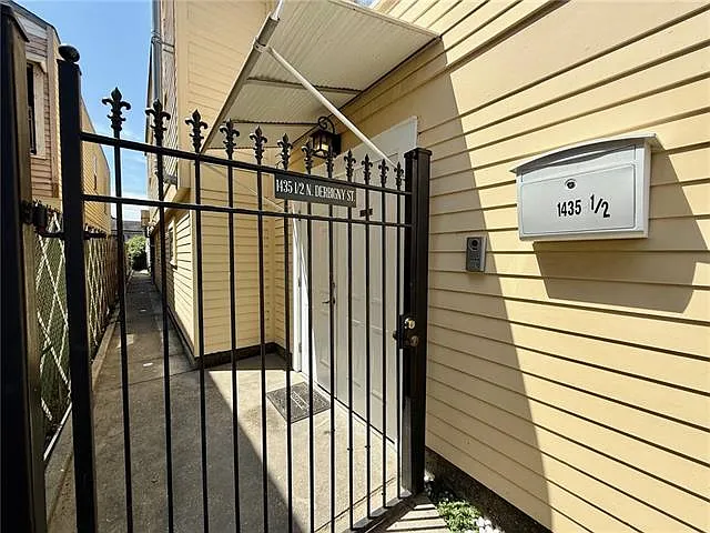 1435 1/2 N Derbigny St — Photo 14