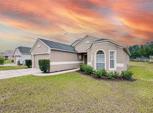 1054 Bluegrass Dr, Groveland, FL 34736