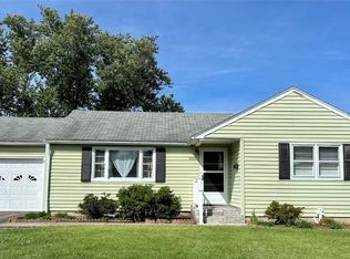 2717 Yale St, Endwell, NY 13760