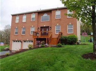 3307 Waterford Dr, Pittsburgh, PA 15238