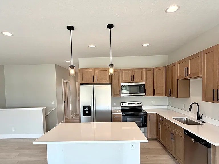 10527 Wayborough Ln — Photo 6