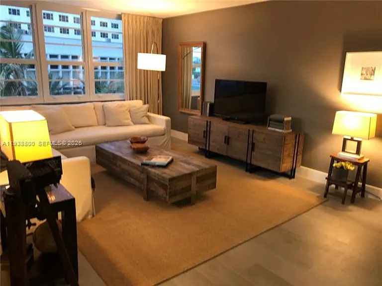 100 Lincoln Rd #314-B — Photo 1