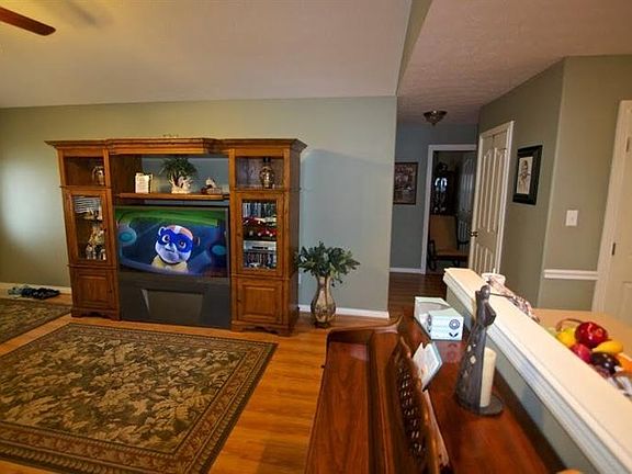 4th image of 316 Virginia Ln