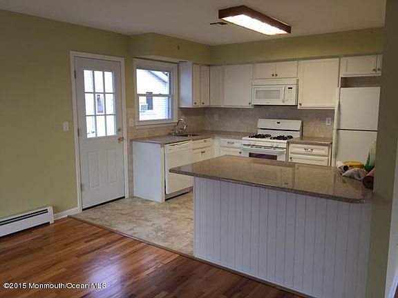 3rd image of 1 Crowder Dr