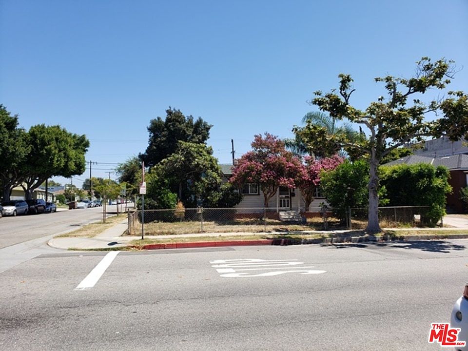 1st image of 3906 Huron Ave