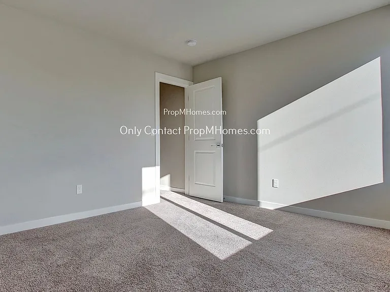 927 N Stafford St — Photo 16