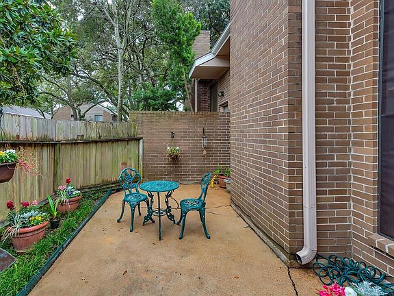 4th image of 13898 Hollowgreen Dr