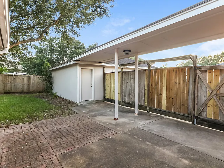 1427 Waterside Village Dr — Photo 16