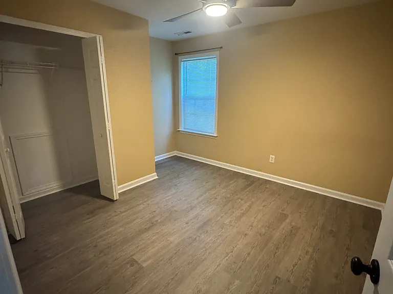 5736 Keowee Way — Photo 16