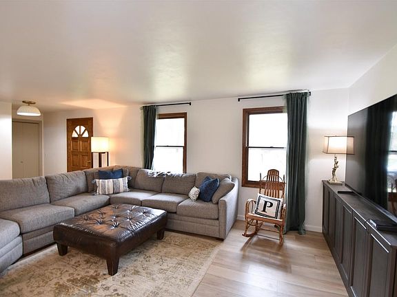 5th image of 548 JANICK CIRCLE WEST