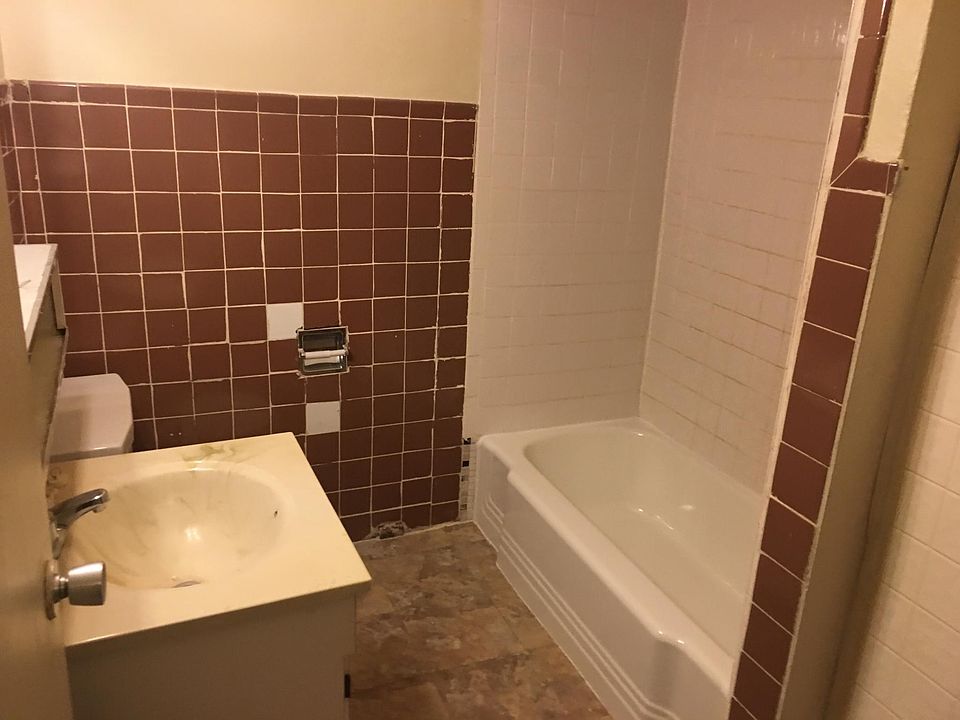 1st image of 8124 S Western Ave APT 203