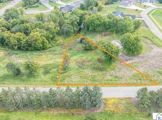 305 Double Eagle Dr, Mankato, MN 56001