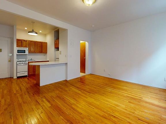 4th image of 238 E 87th St APT 4A
