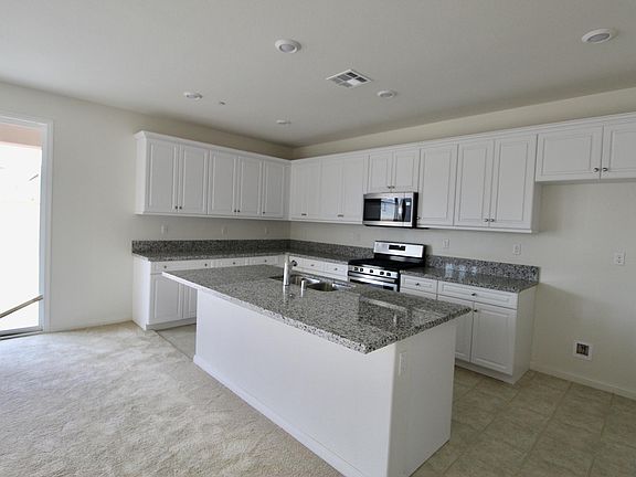 3rd image of 2832 E Howlett Ln