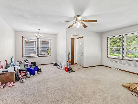 3rd image of 3714 Amherst St