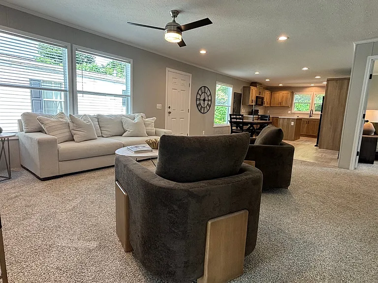 1415 Fisk Rd — Photo 14