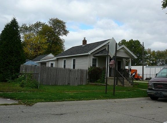 2nd image of 1533 11th Ave