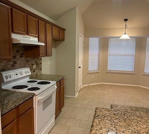 3rd image of 9309 Chesapeake Ln
