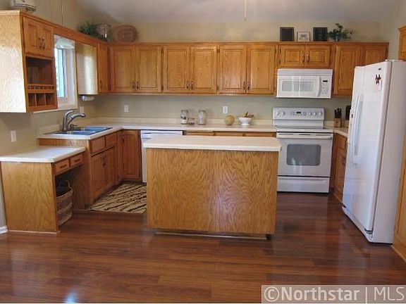 4th image of 1613 Ashbury Pl
