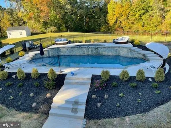 117 Seth Dr, Fredericksburg, VA 22406
