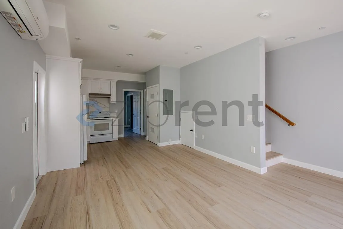 5260 Groveland Dr — Photo 4